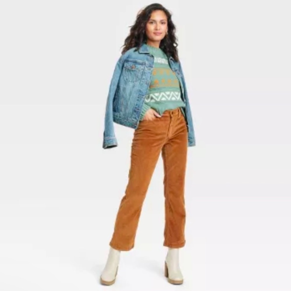 Universal Thread Women’s High Rise Corduroy Bootcut Jeans